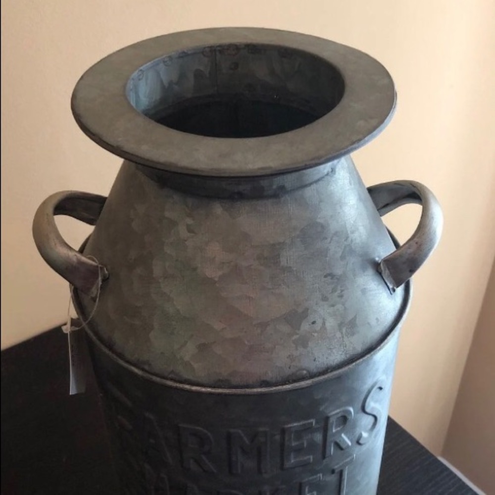 Galvanized container